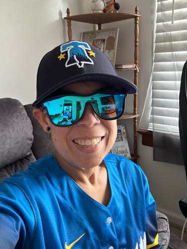 Customer photo review of Sol y Brisas Black Blue