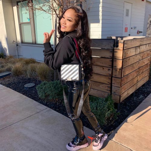 Customer photo review of Curtain Bangs 13x4 Lace Wig Chic Retro Body Wave Human Hair Wigs with Adjustable Strap