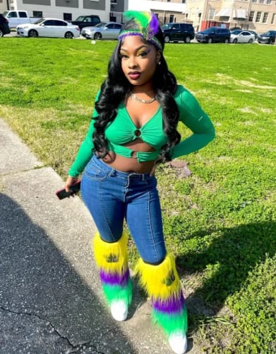 Customer photo review of Curtain Bangs 13x4 Lace Wig Chic Retro Body Wave Human Hair Wigs with Adjustable Strap