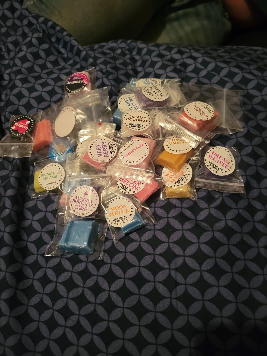 Customer photo review of Wax Sample Pack - 12 Melts!