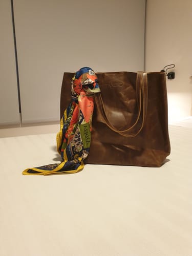 Customer photo review of Cartera Tote