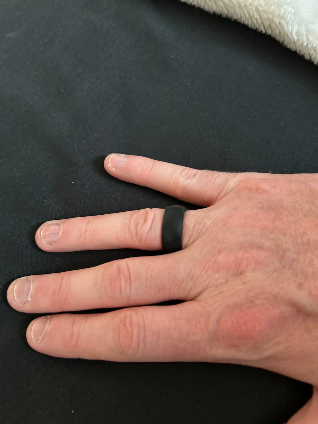Customer photo review of botthms Black Active Silicone Ring