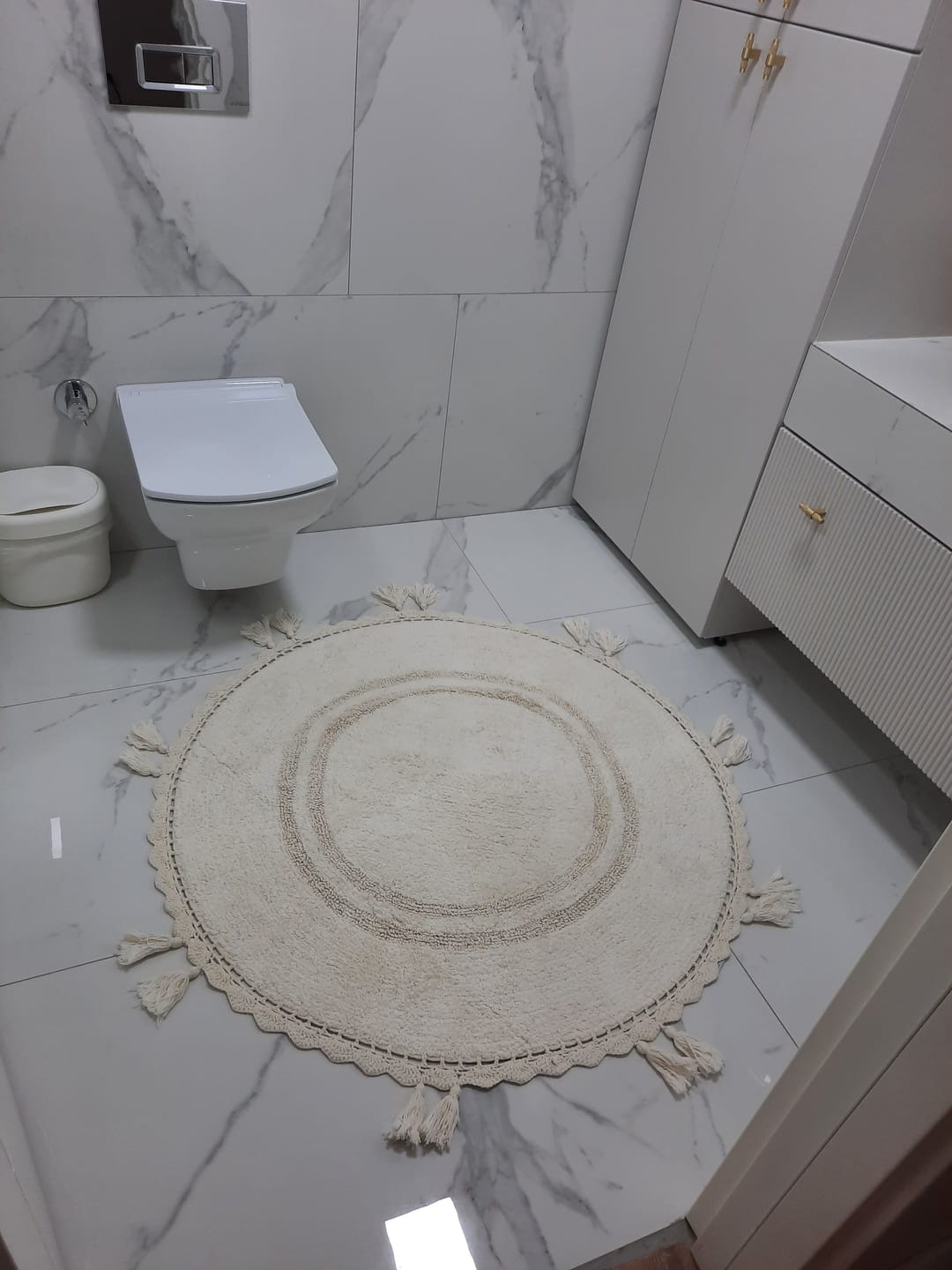 Customer photo review of Olivid Yuvarlak Banyo Paspası %100 Pamuk 100x100 Ekru