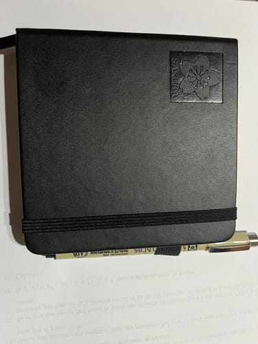 Customer photo review of Sakura Sketch Note Book - Sketchbook Papel Blanco Crema 12 x 12 cm 80 Hojas