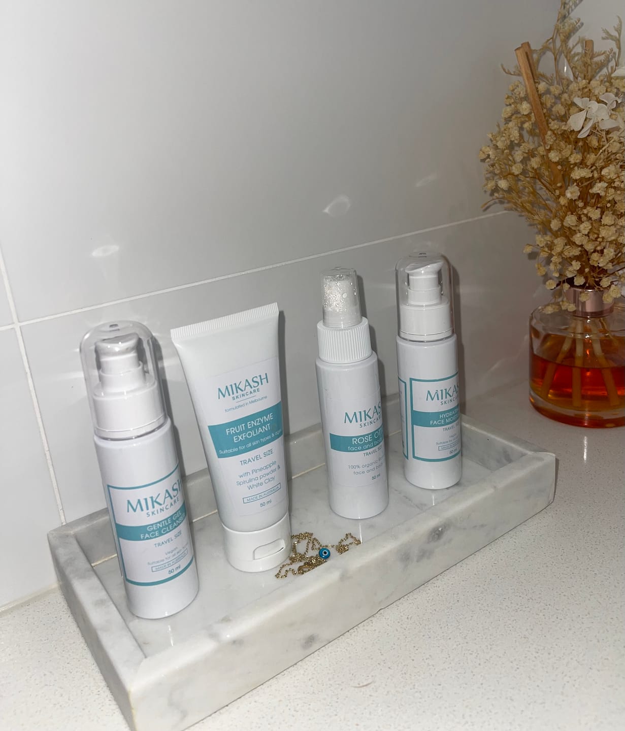 Customer photo review of Mikash trial size skincare set