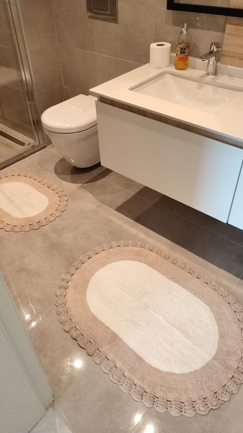 Customer photo review of Bianca 2’li Takım Banyo Paspası %100 Pamuk 40x60 + 60x90 Açık Gri