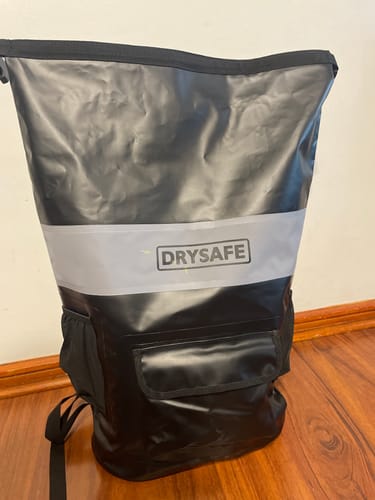 Customer photo review of Mochila Seca 40 Litros 100% Impermeable - Drysafe - Negra