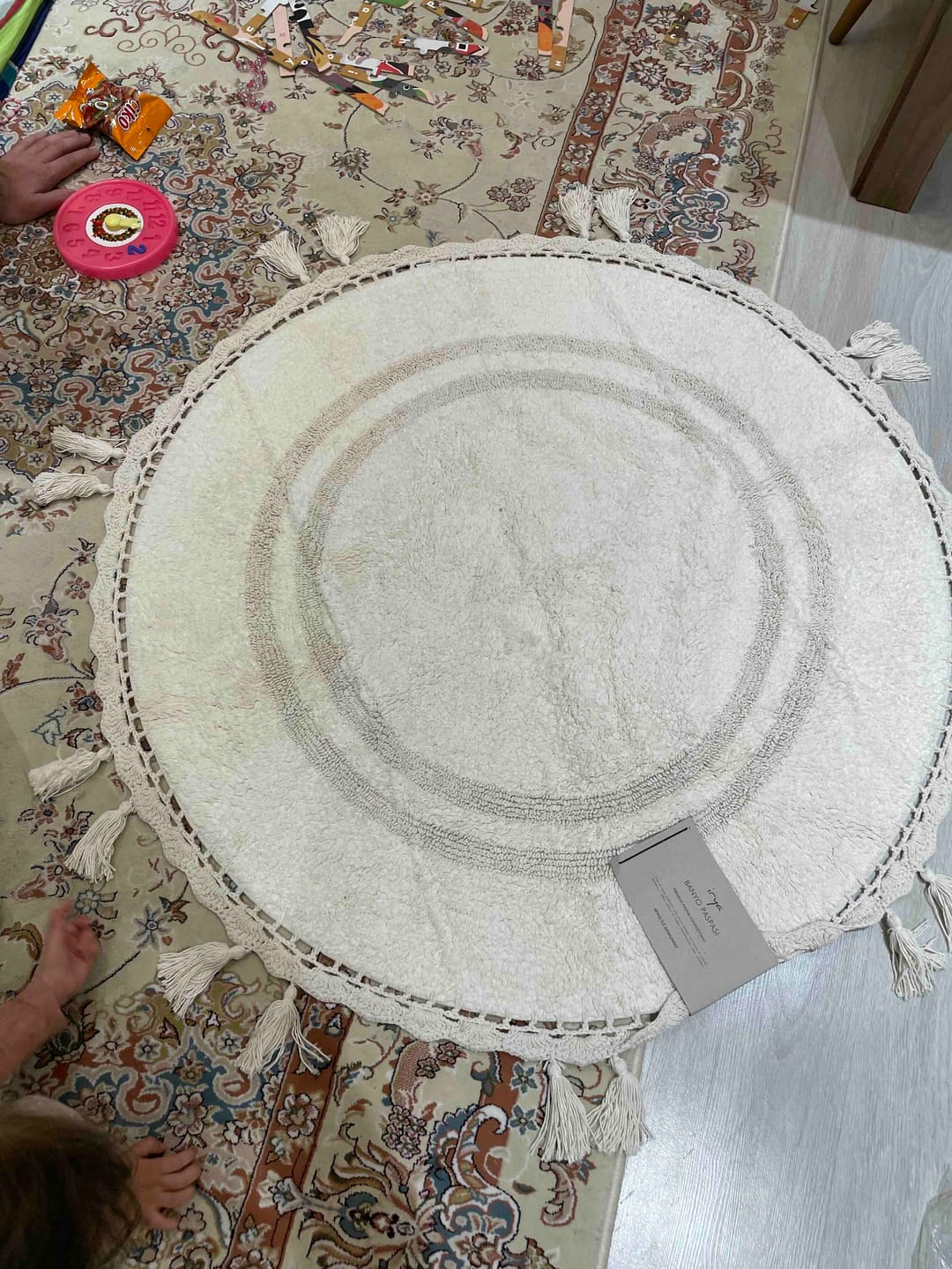 Customer photo review of Olivid Yuvarlak Banyo Paspası %100 Pamuk 100x100 Ekru