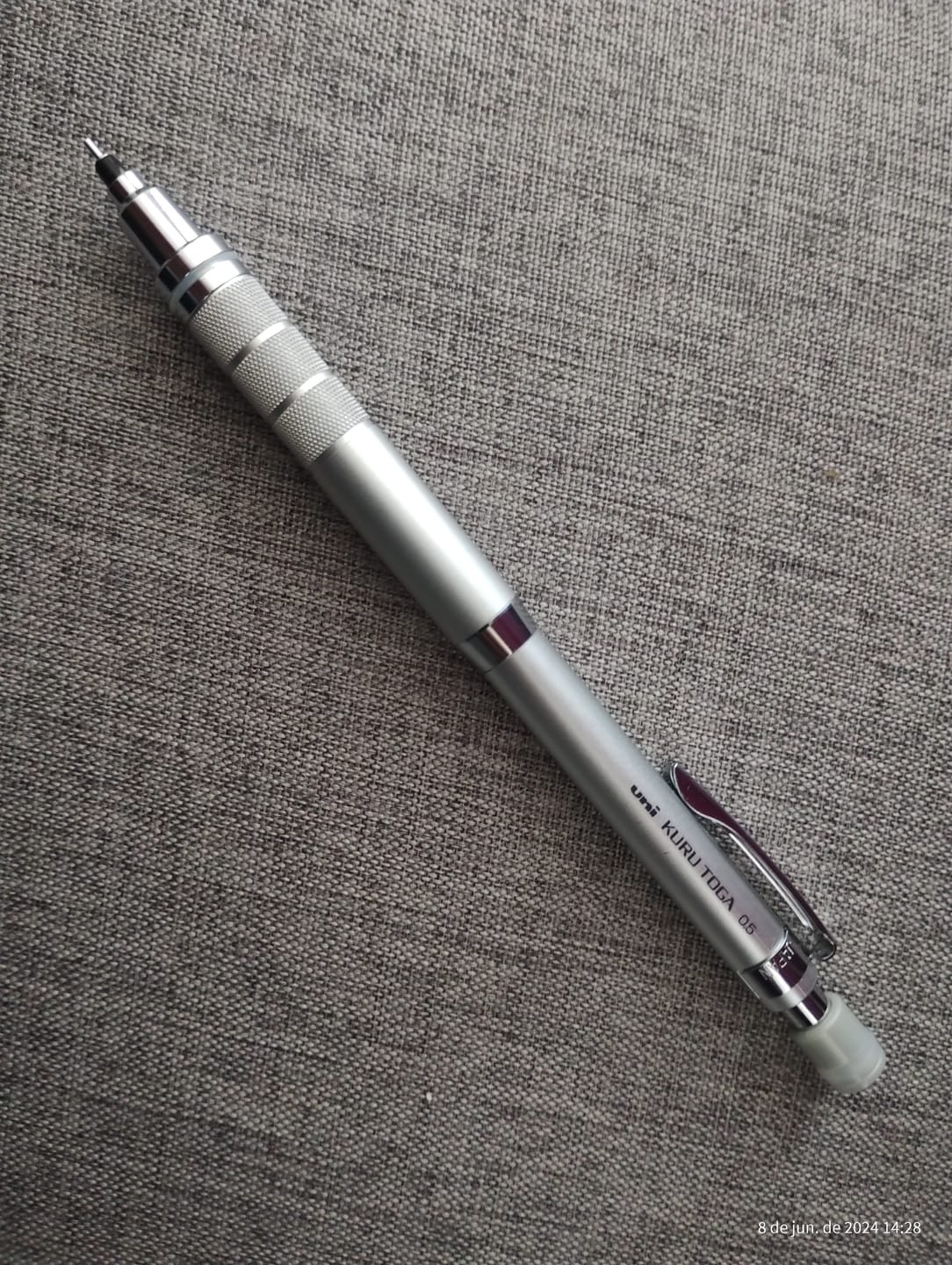 Customer photo review of Uni Kuru Toga - Portaminas Roulette 0,5 mm