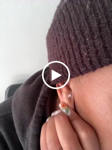 Customer video review of Grace Love Studs - GOLD