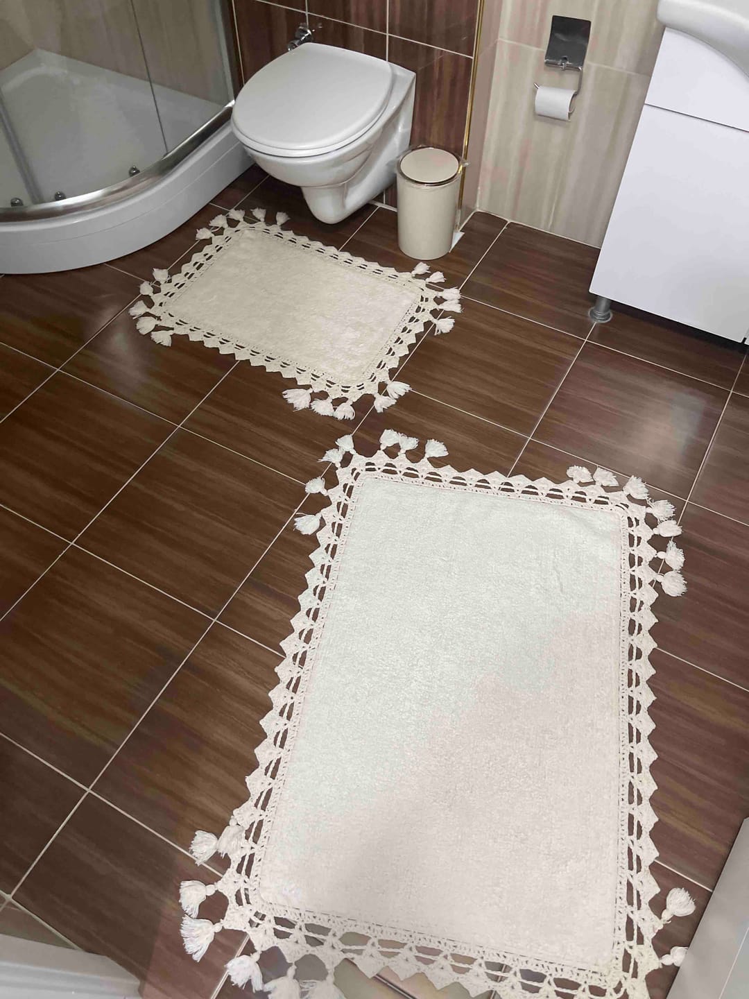Customer photo review of Lorna 2’li Takım Banyo Paspası %100 Pamuk 40x60 + 60x90 Gri