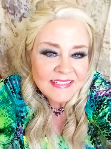 Customer photo review of CHANGING LANES - Cream Brulee