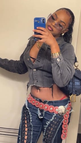 Customer photo review of LOW RISERS (BLUE DENIM)