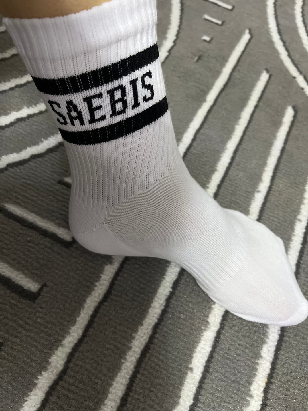 Customer photo review of SAEBIS® 5er SET weiße Sport Socken für Herren & Damen