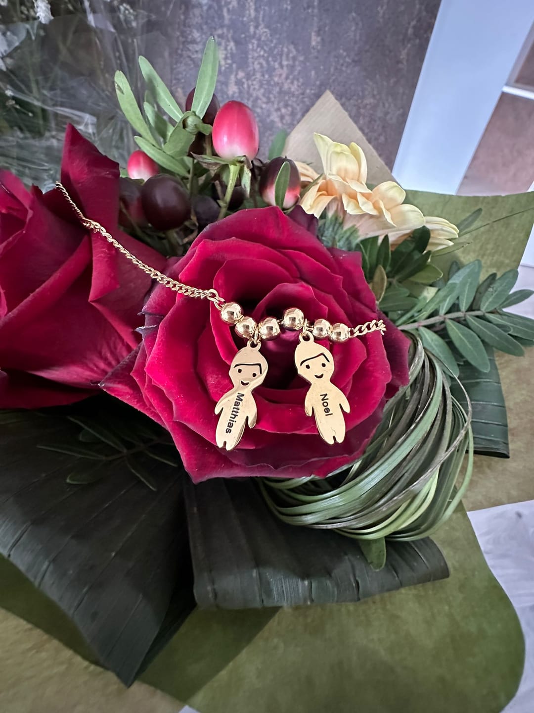 Customer photo review of Mutter Halskette mit personalisierten Kinder Anhängern