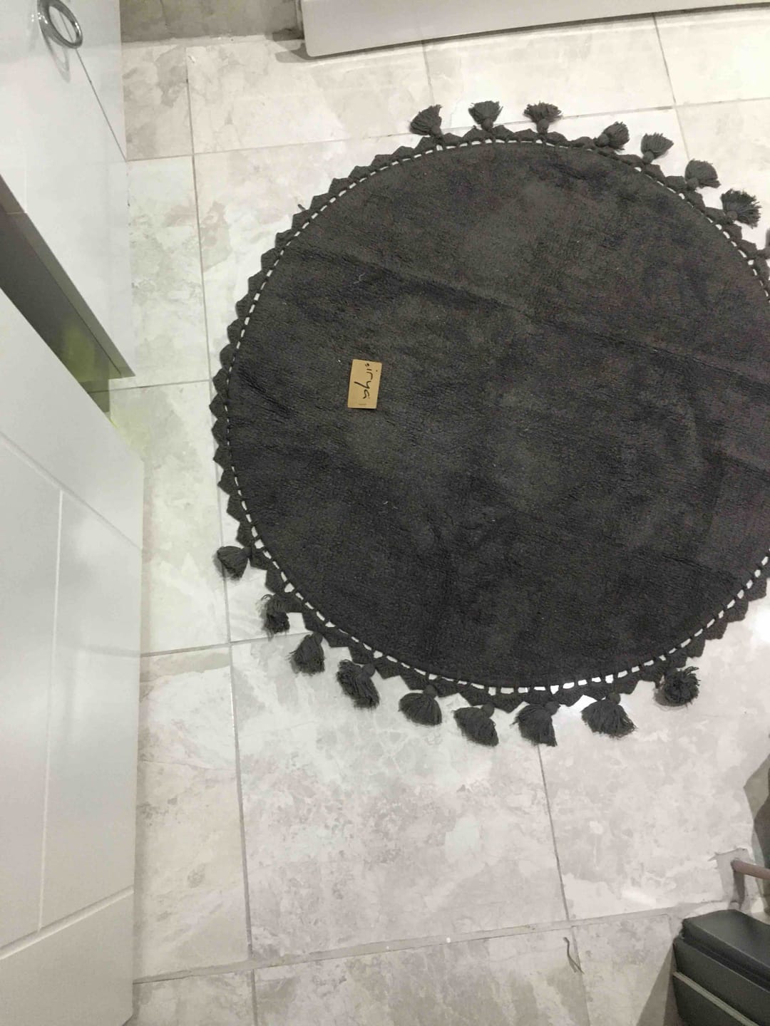 Customer photo review of Lowell Yuvarlak Banyo Paspası %100 Pamuk 100x100 Pembe