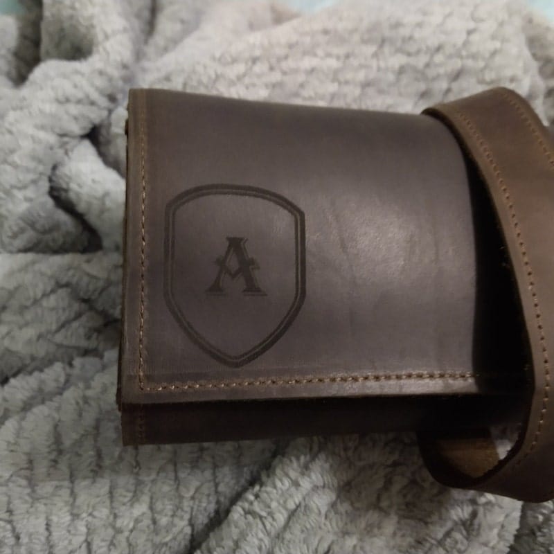 Customer photo review of The Professional's Leather Knife Roll