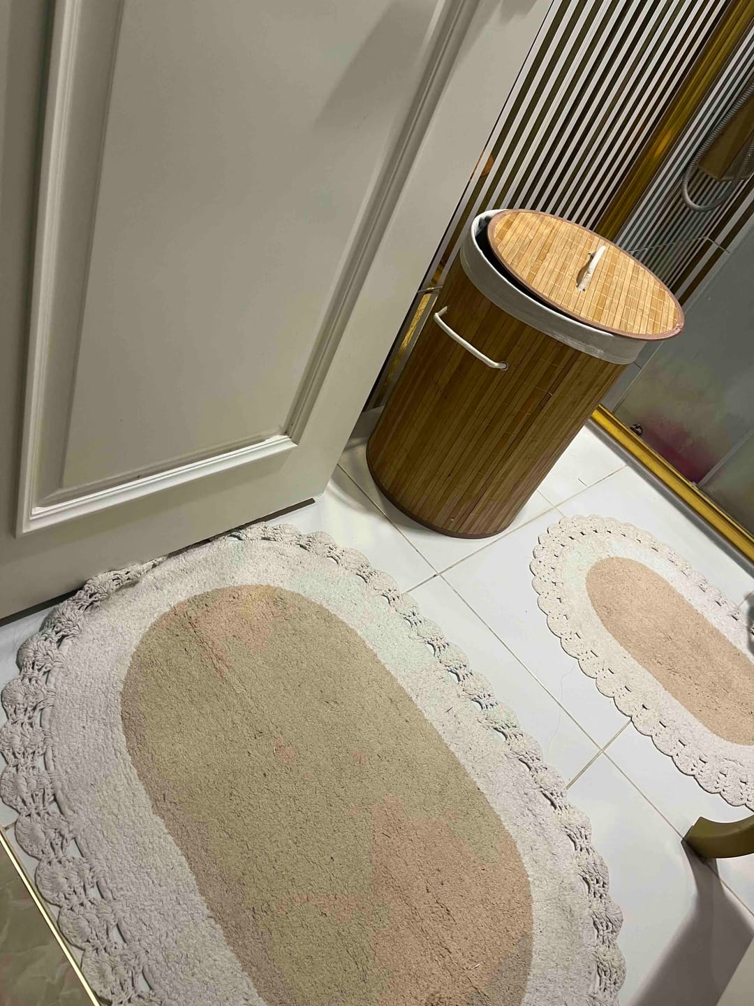 Customer photo review of Bianca 2’li Takım Banyo Paspası %100 Pamuk 40x60 + 60x90 Açık Gri