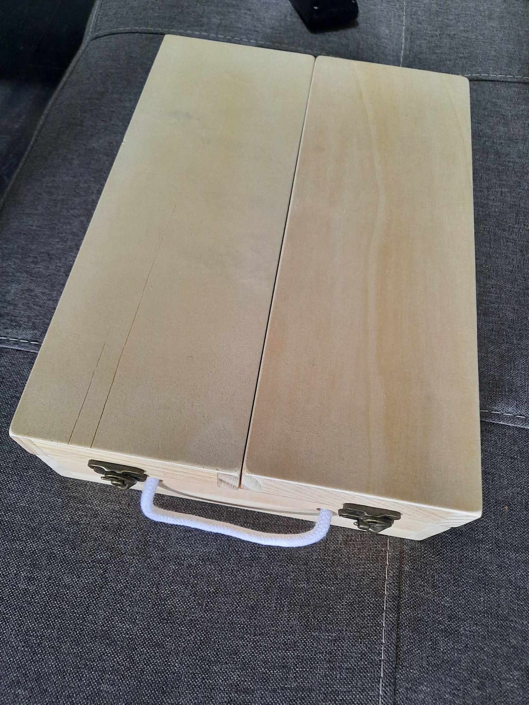 Customer photo review of Jeu Boîte à outils pour enfant - Jeu bricolage enfant - Bricolage enfant 4 ans à 8 ans
