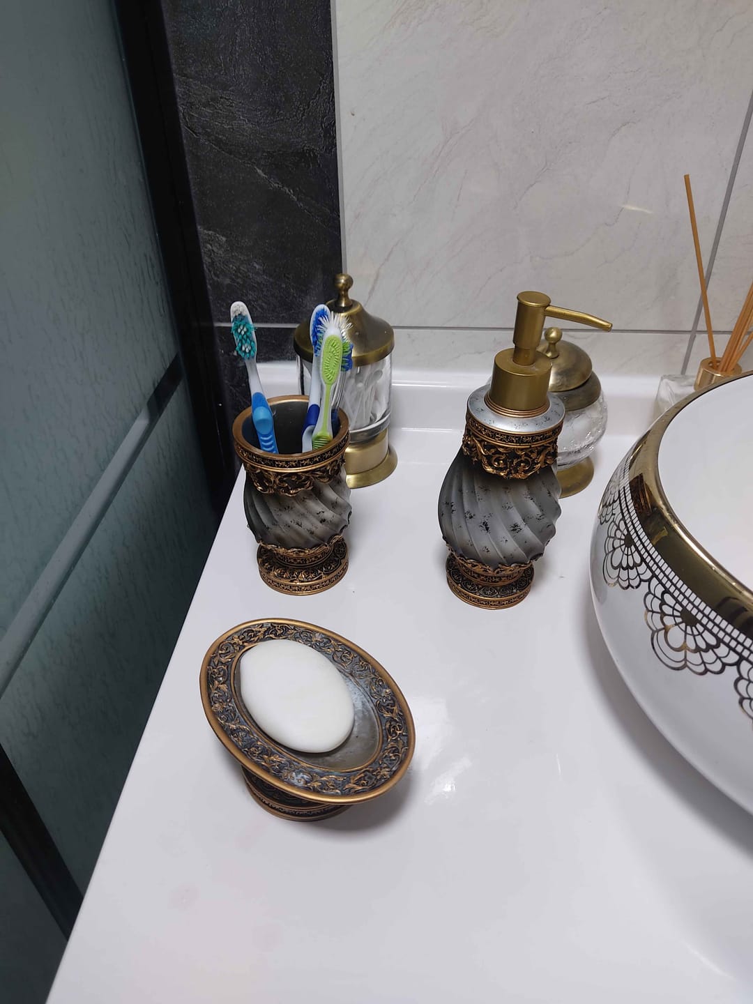 Customer photo review of Queen 4 Parça Banyo Seti