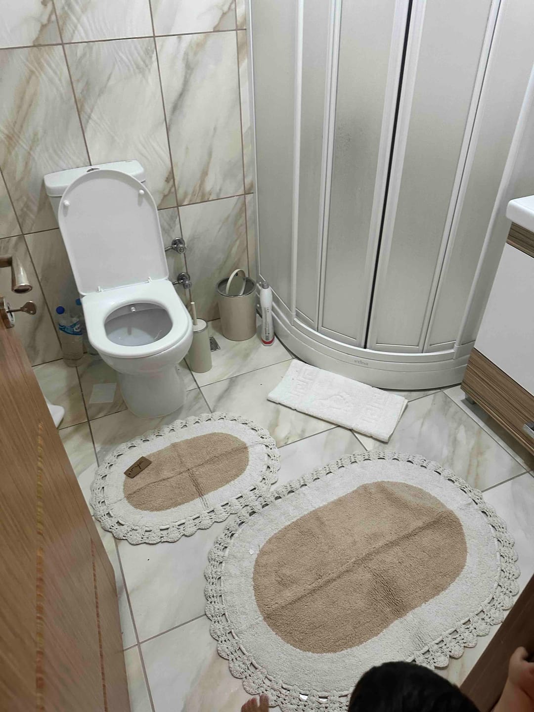 Customer photo review of Bianca 2’li Takım Banyo Paspası %100 Pamuk 40x60 + 60x90 Açık Gri