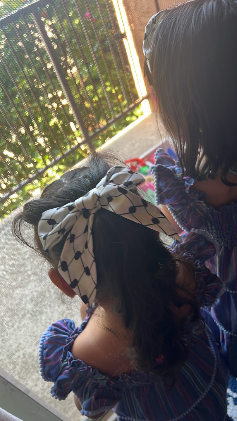 Customer photo review of Keffiyeh Hatta Hair Accessories - Scrunchie Bow Headband Bonnet Long Bows
