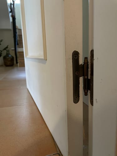 Customer photo review of Pernio 100 de alto de pala redonda para puerta acabado cuero con remate para puerta
