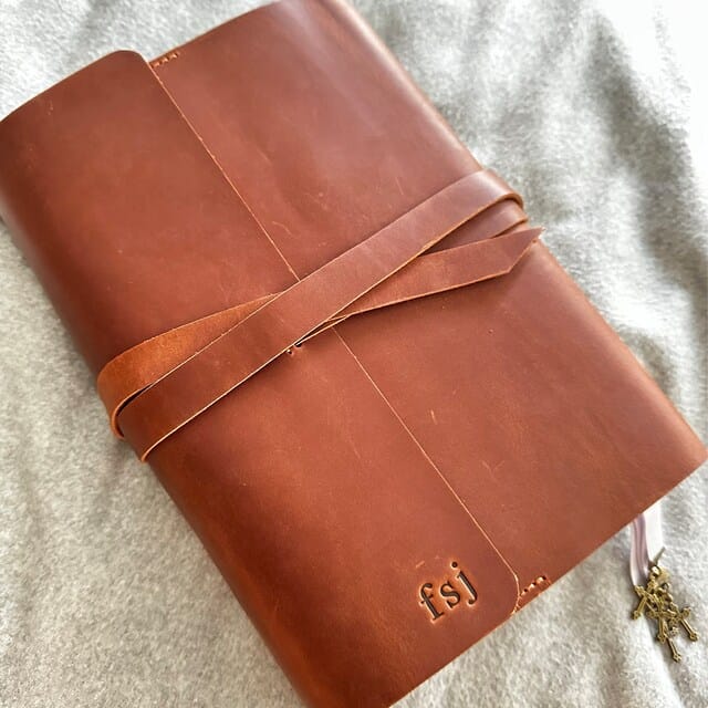Customer photo review of Book Cover Vintage