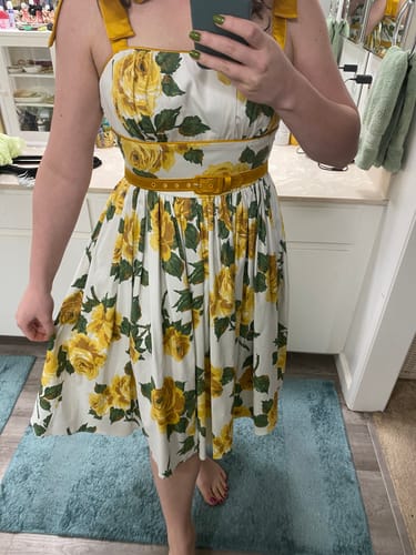 Customer photo review of 1950s Swing Sundress and Scarf in Yellow Vintage Roses - Vixen by Micheline Pitt