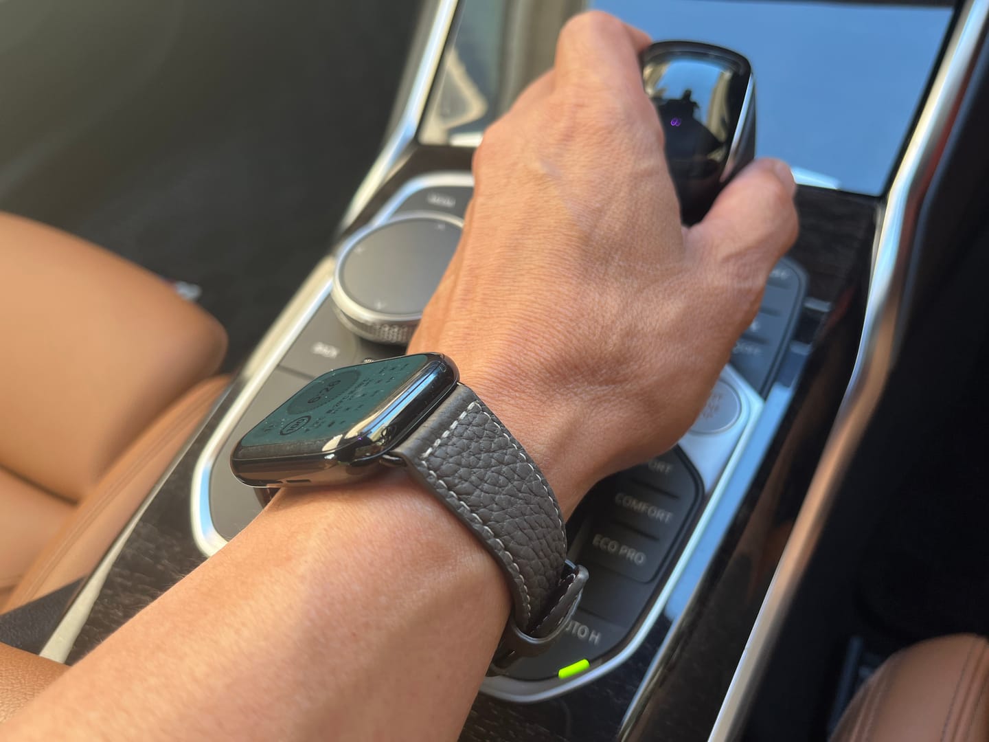 Customer photo review of Apple Watch用レザーバンド　コペンハーゲングレイ/ホワイトステッチ
