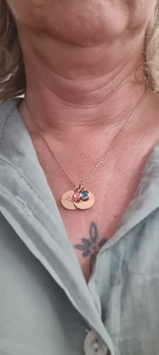 Customer photo review of Ogrlica: Name Birthstone