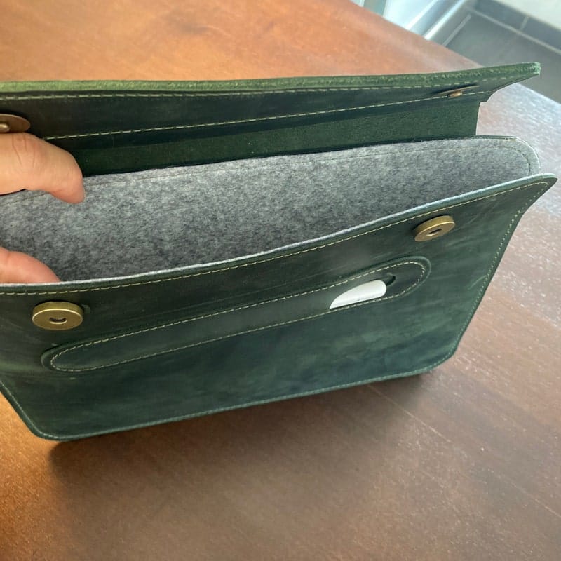 Customer photo review of Ipad & Tablet Case #1