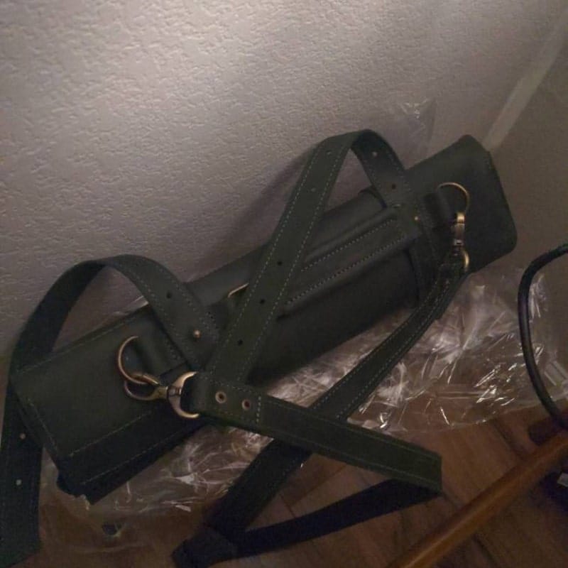 Customer photo review of The Professional's Leather Knife Roll