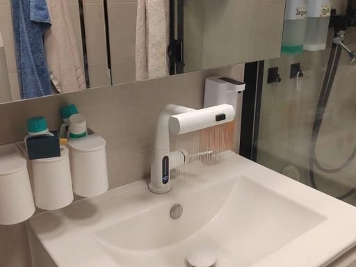 Customer photo review of Waterfall Temperature Digital Display Basin Faucet Lift Up Down Stream Sprayer Hot Cold Water Sink Mixer Wash Tap For Bathroom