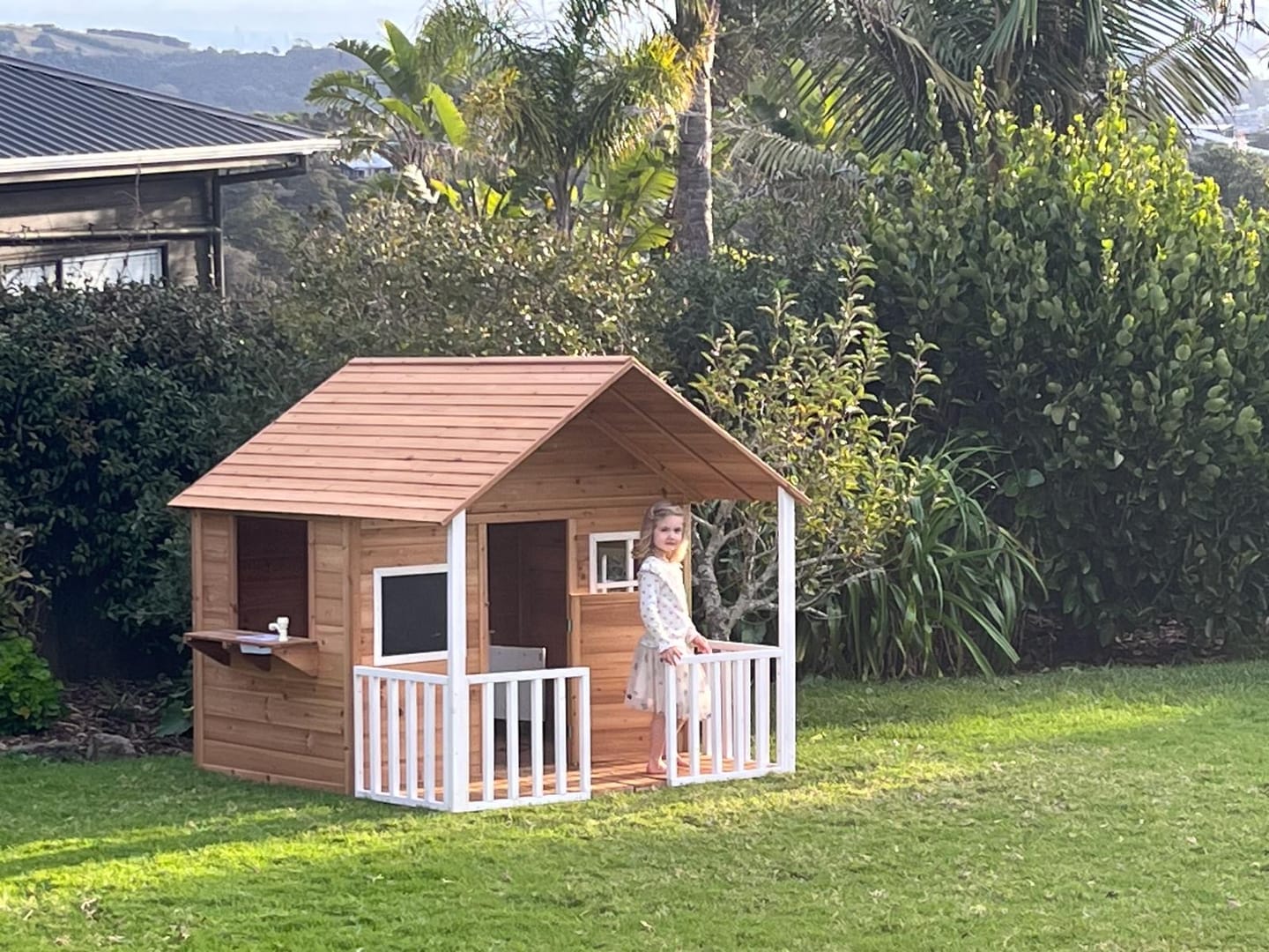 Customer photo review of Wendy's Wonderful Playhouse