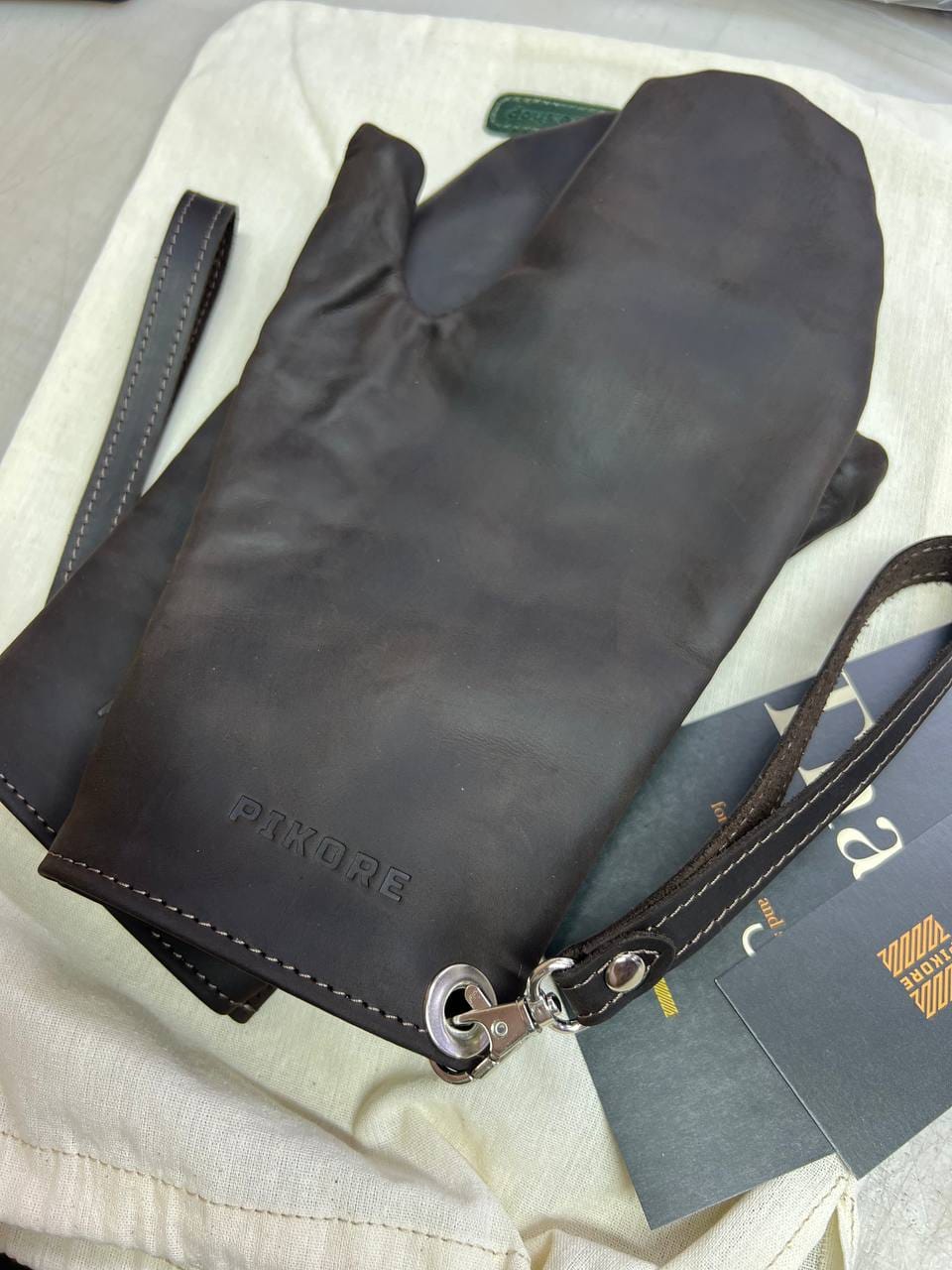 Customer photo review of Oven Mitts