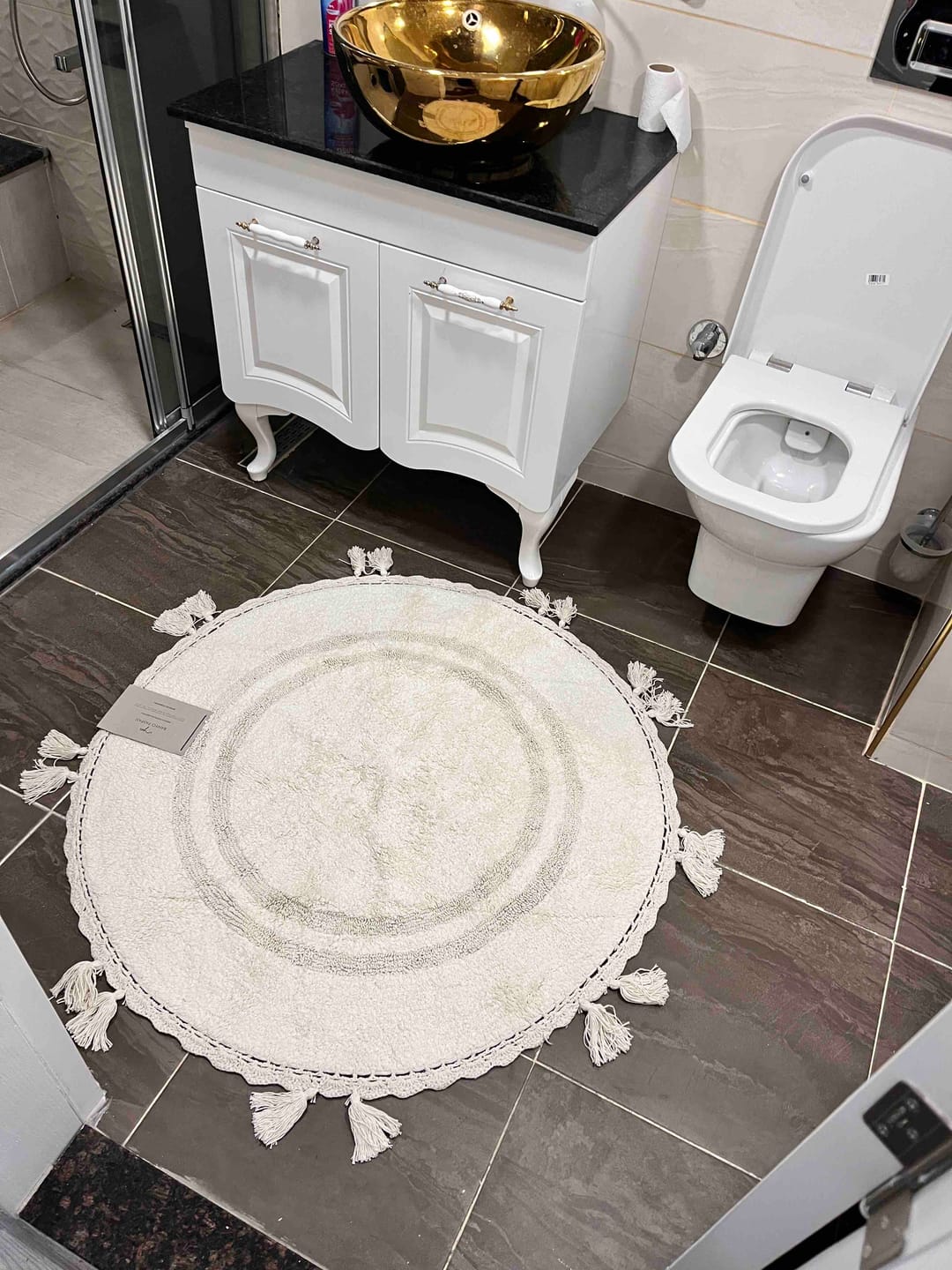 Customer photo review of Olivid Yuvarlak Banyo Paspası %100 Pamuk 100x100 Ekru