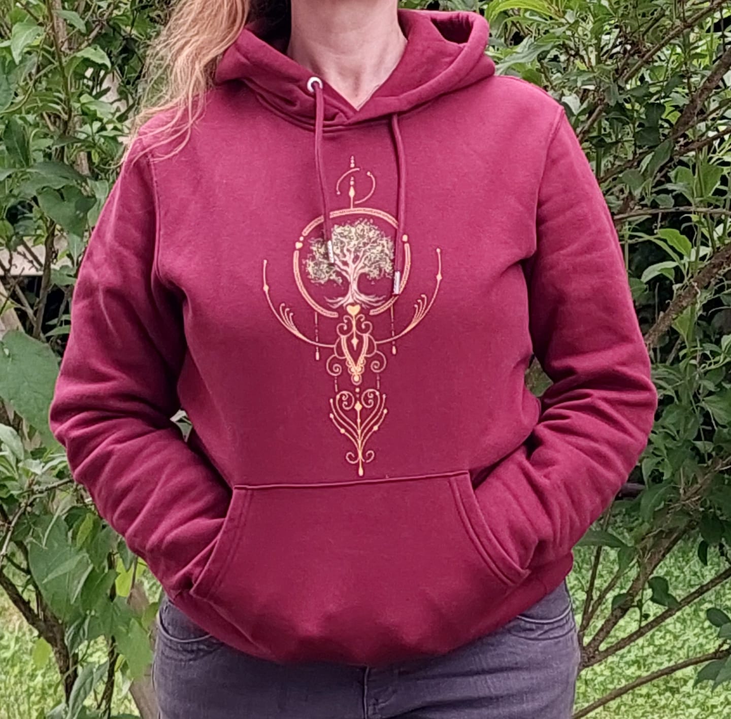 Customer photo review of Baum mit Ornamenten - Unisex Premium Bio Hoodie