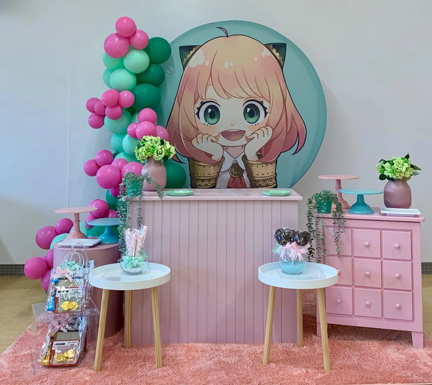 Customer photo review of Custom birthday party decoration round circle backdrop cover plinth cylinder pedestal cloth cover