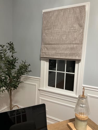 Customer photo review of Keego Modern Roman Shades Cordless