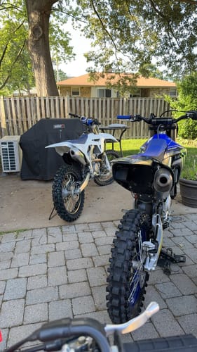 Customer photo review of Custom Seat Cover: 2022-2024 CRF250R/RX