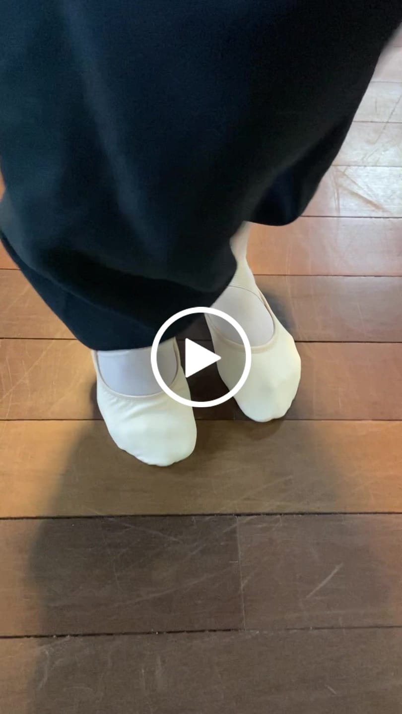 Customer video review of Hanami® Canvas - Sapatilha de Ballet