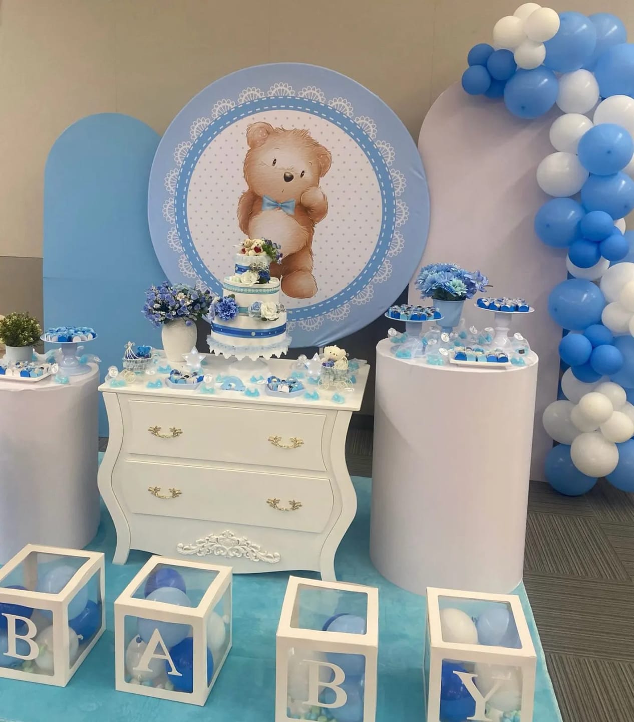Customer photo review of Custom birthday party decoration round circle backdrop cover plinth cylinder pedestal cloth cover