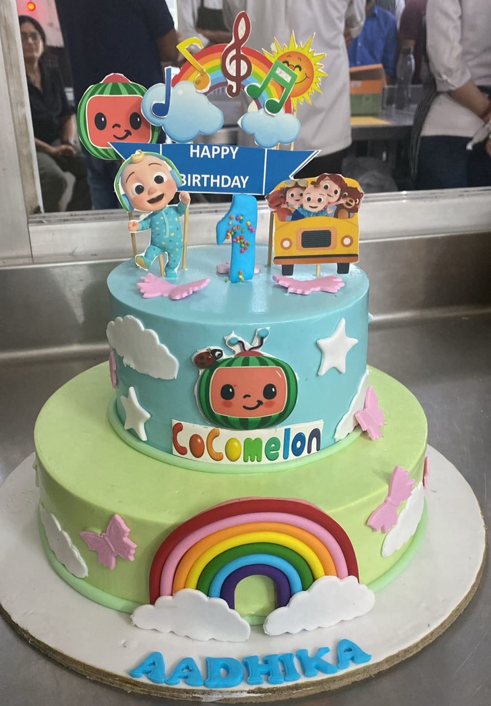 Customer photo review of Cocomelon Cutout Cake