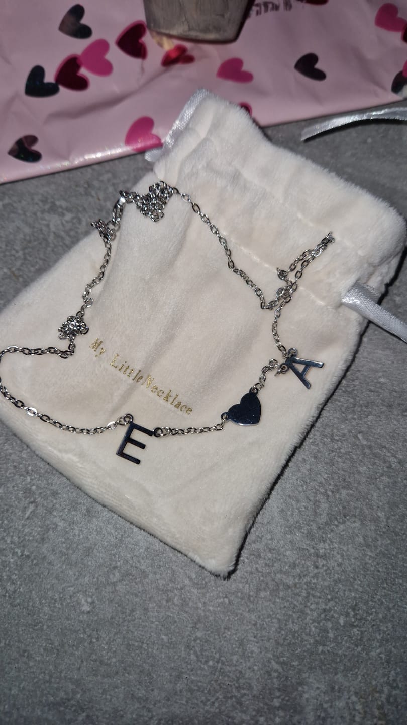 Customer photo review of Collier Initiales Amour
