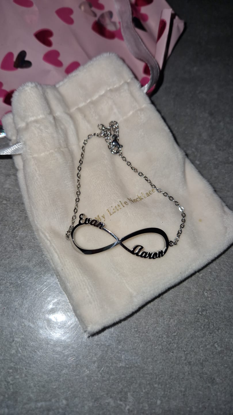 Customer photo review of Bracelet Infini