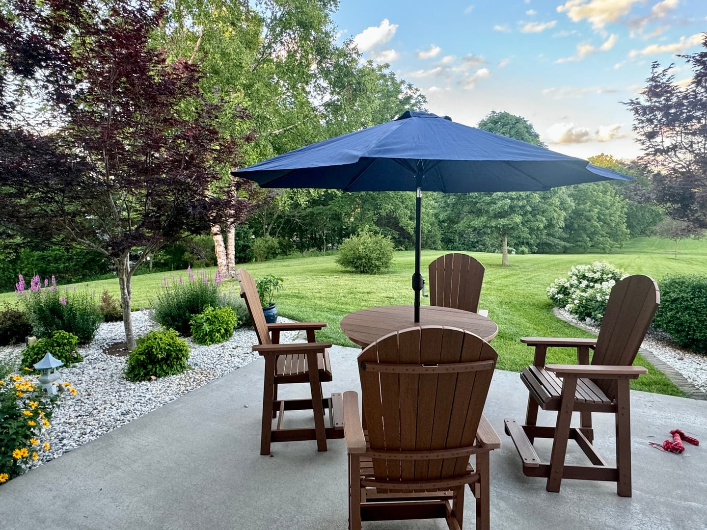 Customer photo review of QUICK SHIP - DuraWeather® 9' Push Button Tilt Octagon Umbrella