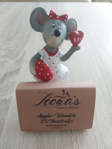 Customer photo review of 8% Apple-Wonder Haarseife (Haarglanz & fluffig-weiches Haar)