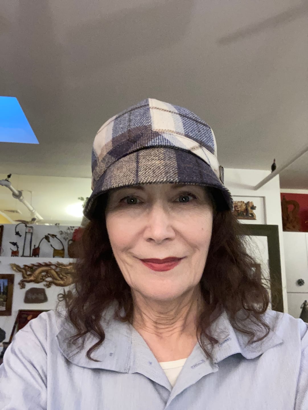 Customer photo review of Mucros Weavers Ladies Tweed Flapper Hat