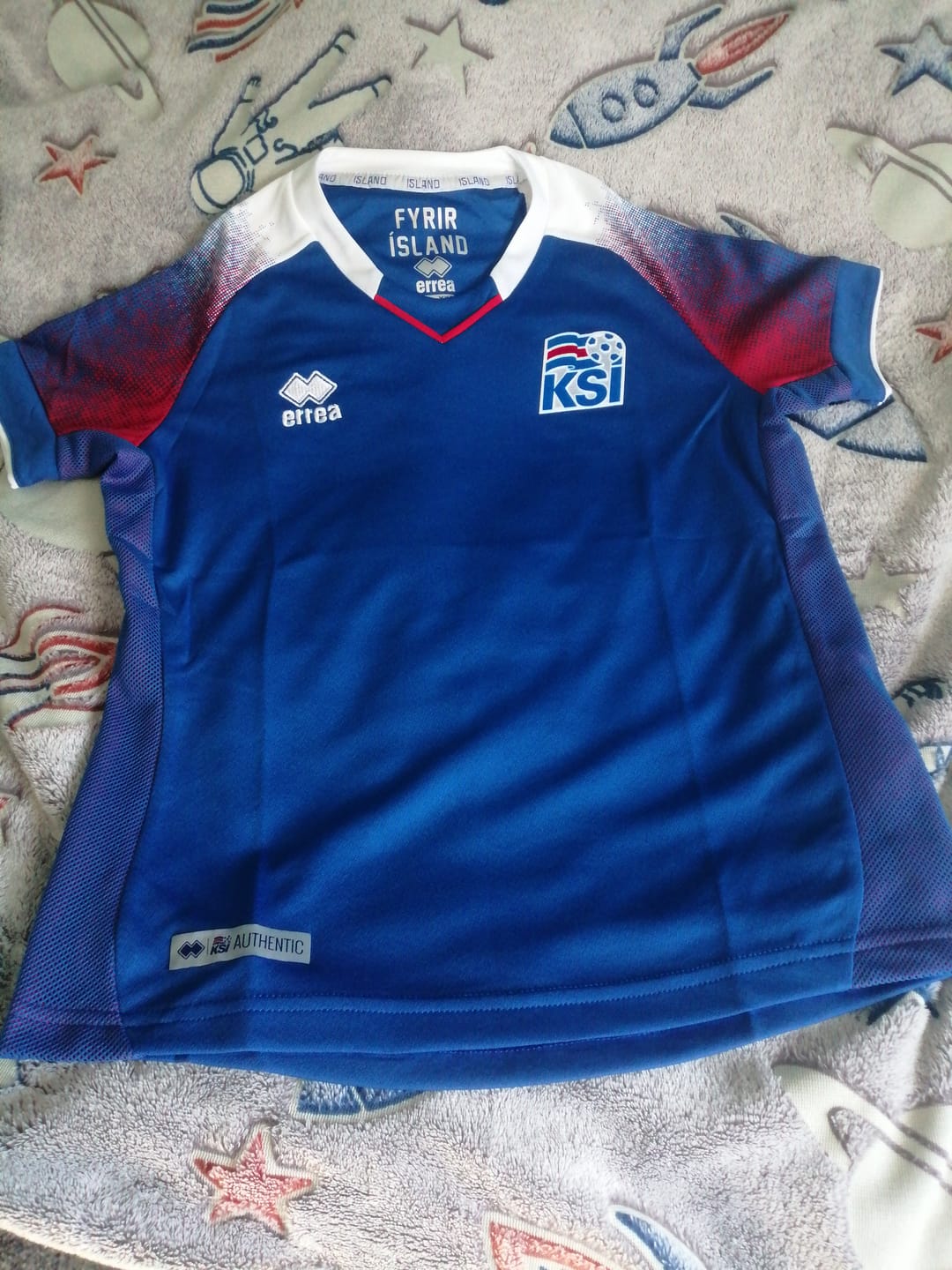 Customer photo review of Kid's Football Shirt Mystery Box